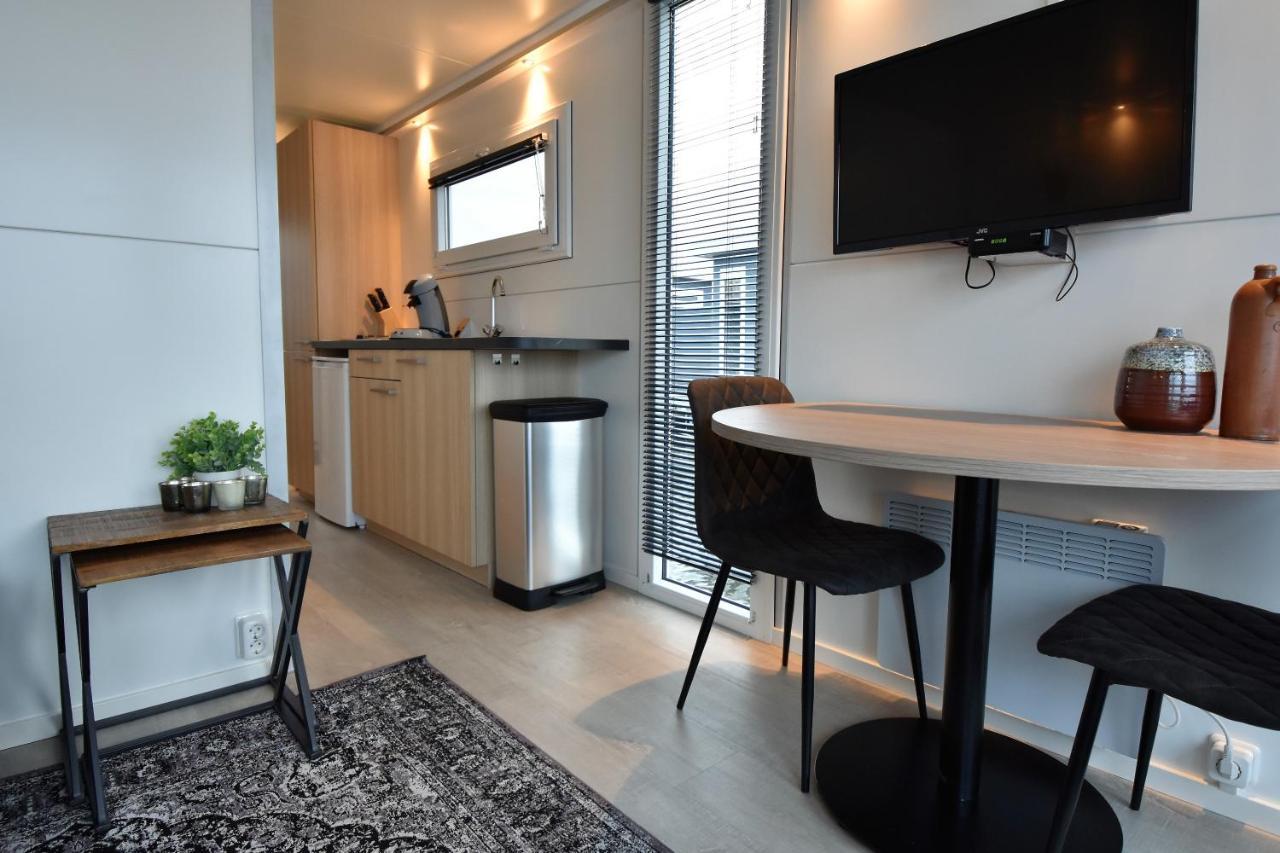 Holiday home Cozy Floating Boatlodge 